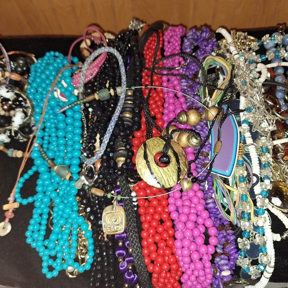 50 Bundle Unlisted Necklaces & Bracelet Lot Colorful BEACHY Boho Coastal Purples